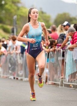 Local Triathletes mixing with the Nation's best Local Triathletes mixing with the Nation's best